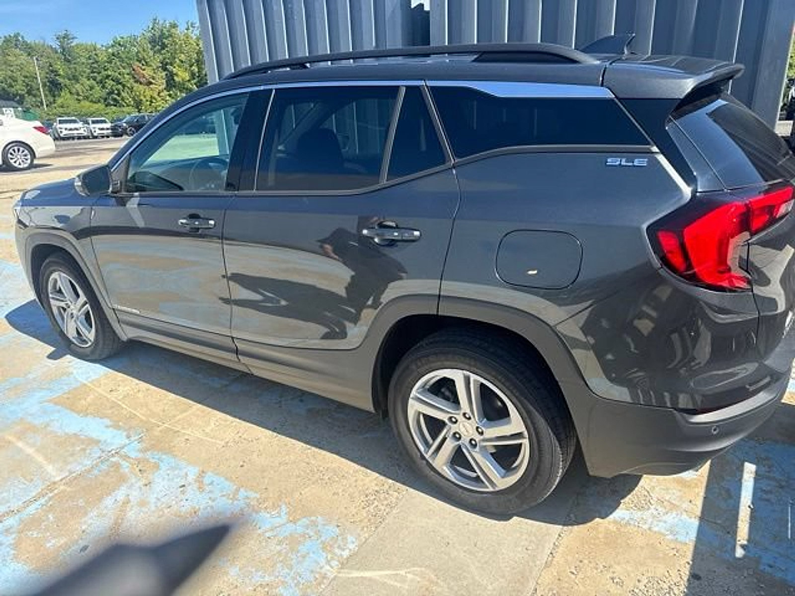 Used 2019 GMC Terrain SLE w/ Driver Convenience Package AWD/4WD image 8