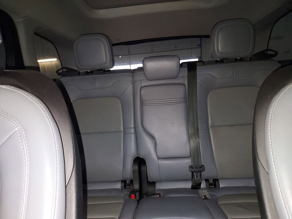 Used 2021 Lincoln Corsair Reserve w/ Equipment Group 201A image 13