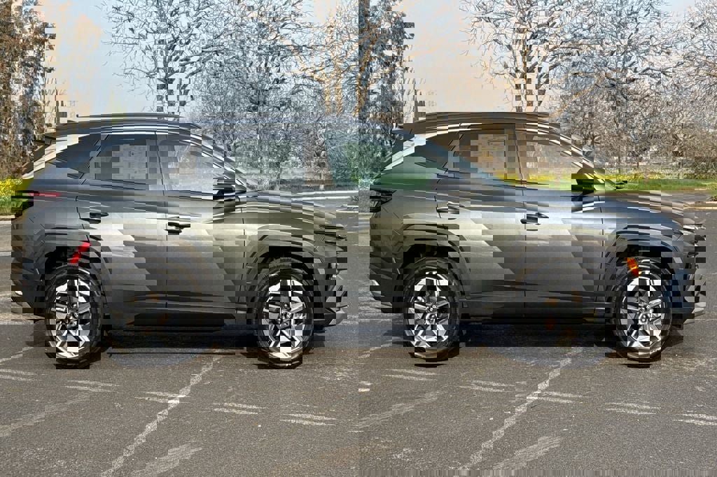 Used 2025 Hyundai Tucson SEL image 3