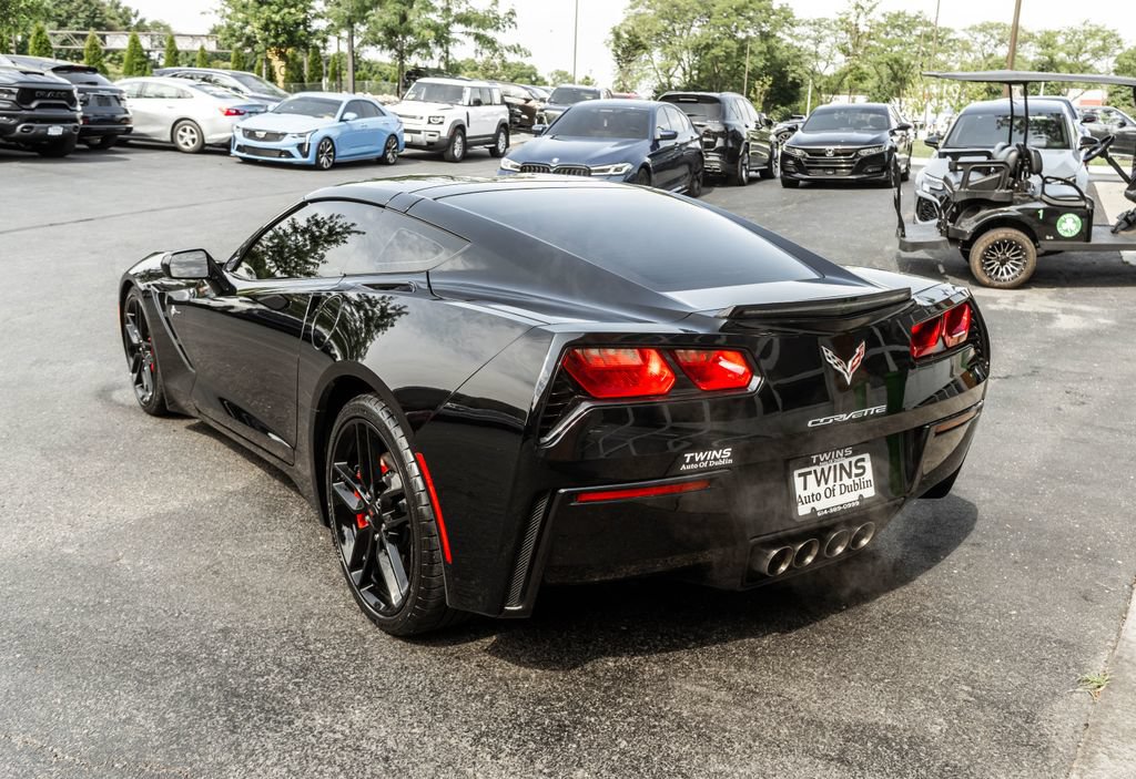 Used 2019 Chevrolet Corvette Stingray Coupe w/ 1LT RWD image 32