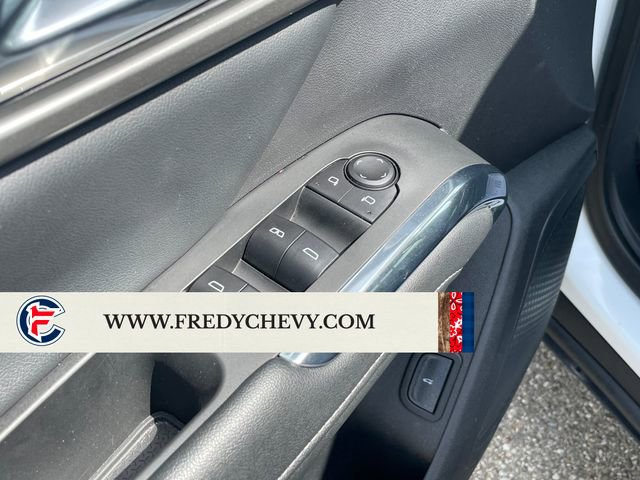 Used 2025 Chevrolet Traverse LT FWD image 11