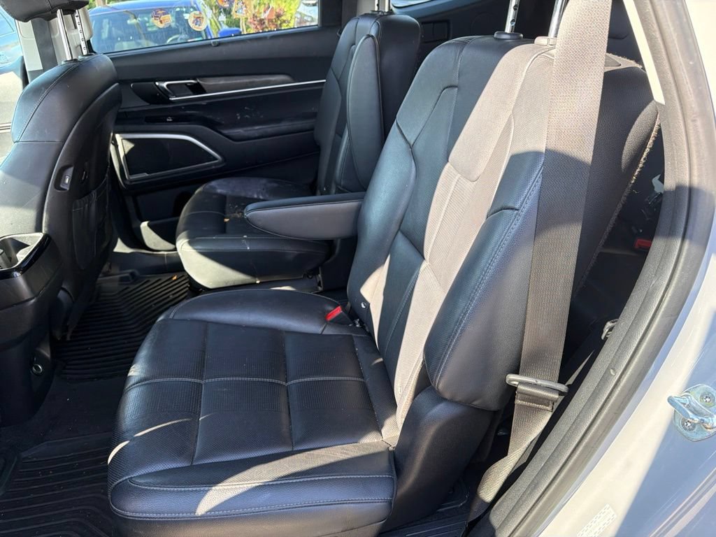 Used 2022 Kia Telluride EX w/ EX Premium Package AWD/4WD image 14