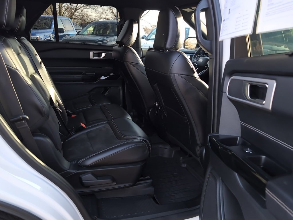 Used 2022 Ford Explorer ST image 7
