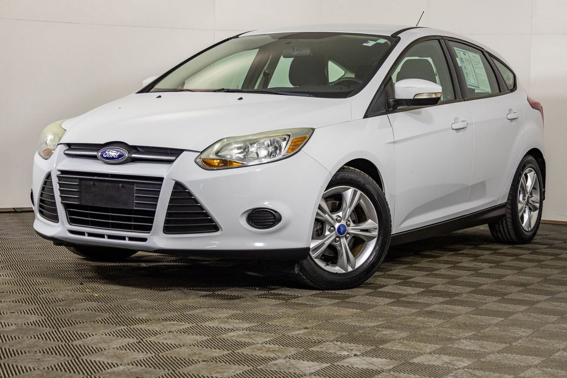 Used 2013 Ford Focus SE image 2