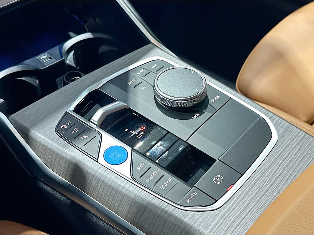 New 2026 BMW i4 xDrive40i w/ Premium Package AWD/4WD image 17