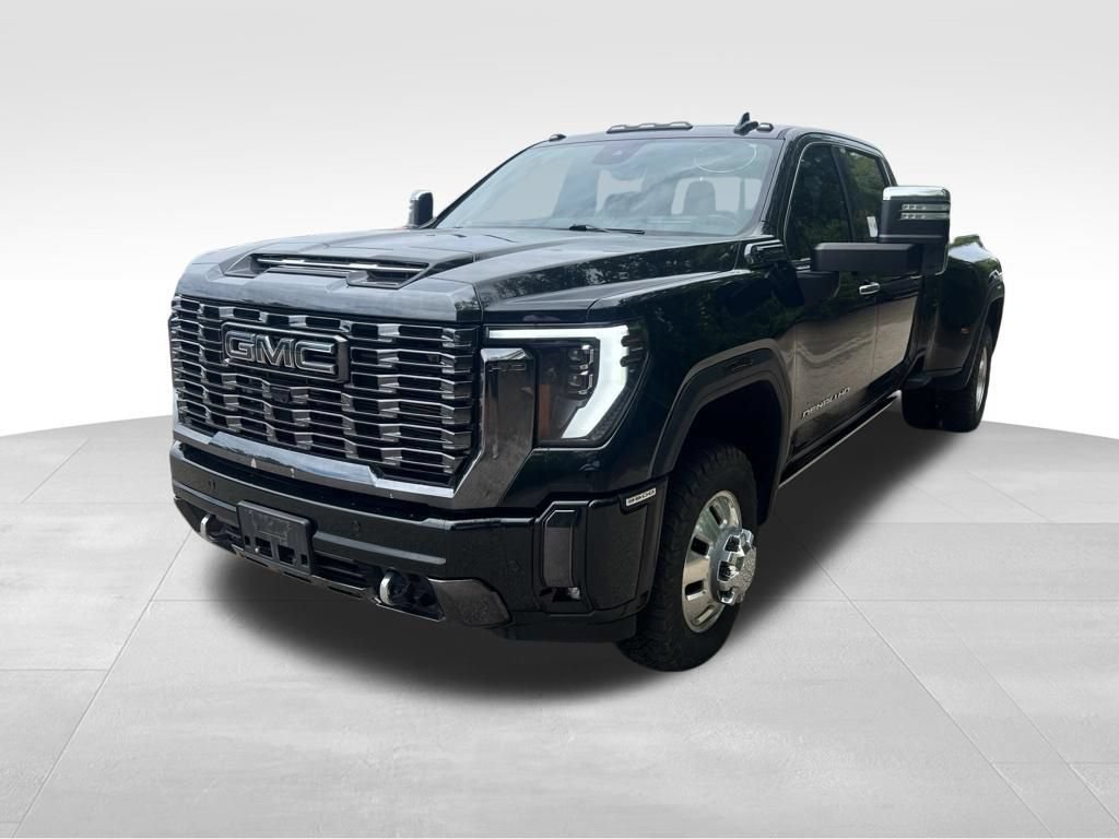 Used 2024 GMC Sierra 3500 Denali Ultimate AWD/4WD image 9