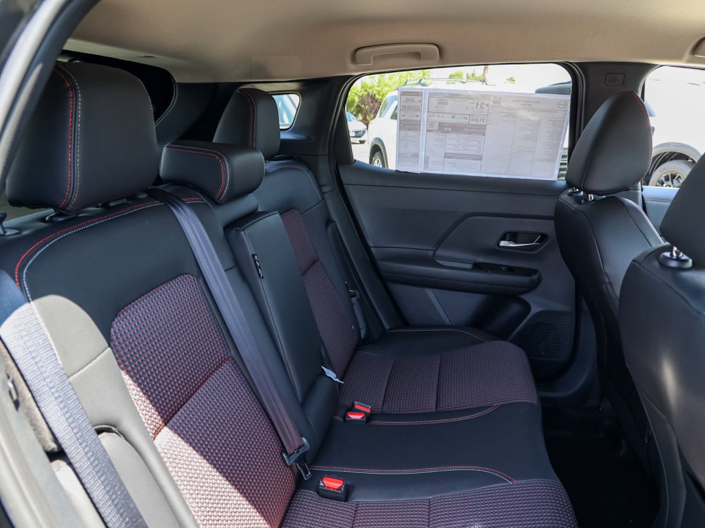 New 2026 Nissan Kicks SR FWD image 18