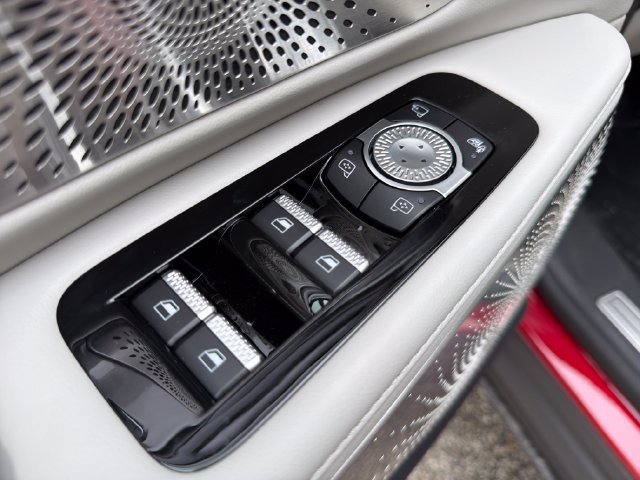 New 2026 Lincoln Nautilus Reserve AWD/4WD image 21