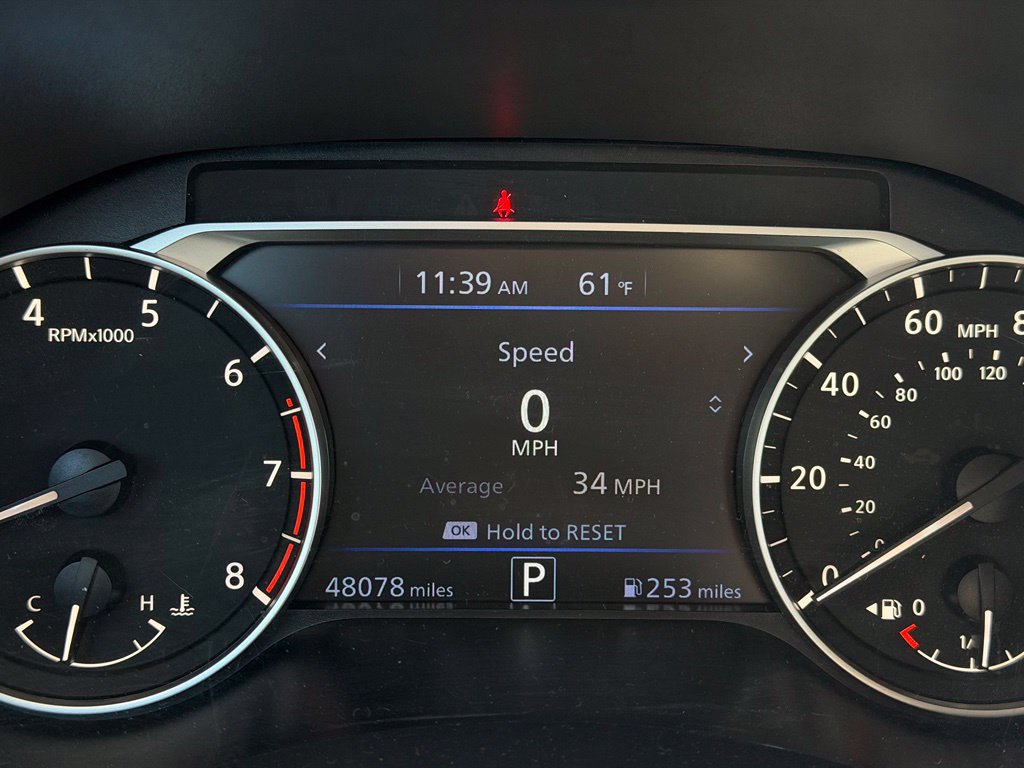 Used 2025 Nissan Altima 2.5 SV FWD image 32
