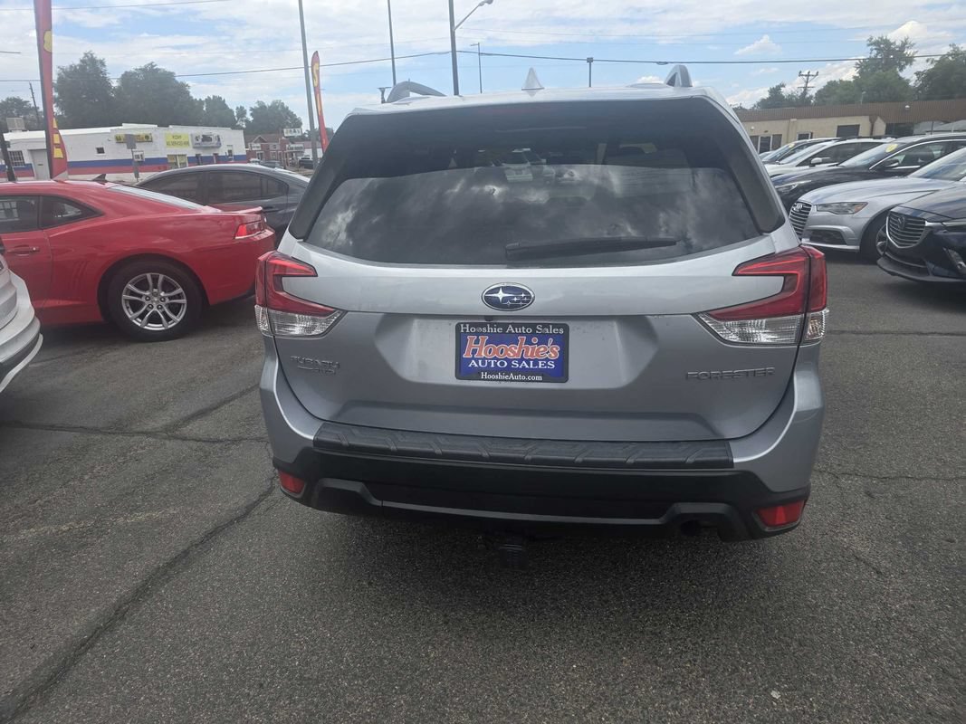 Used 2020 Subaru Forester Premium AWD/4WD image 11