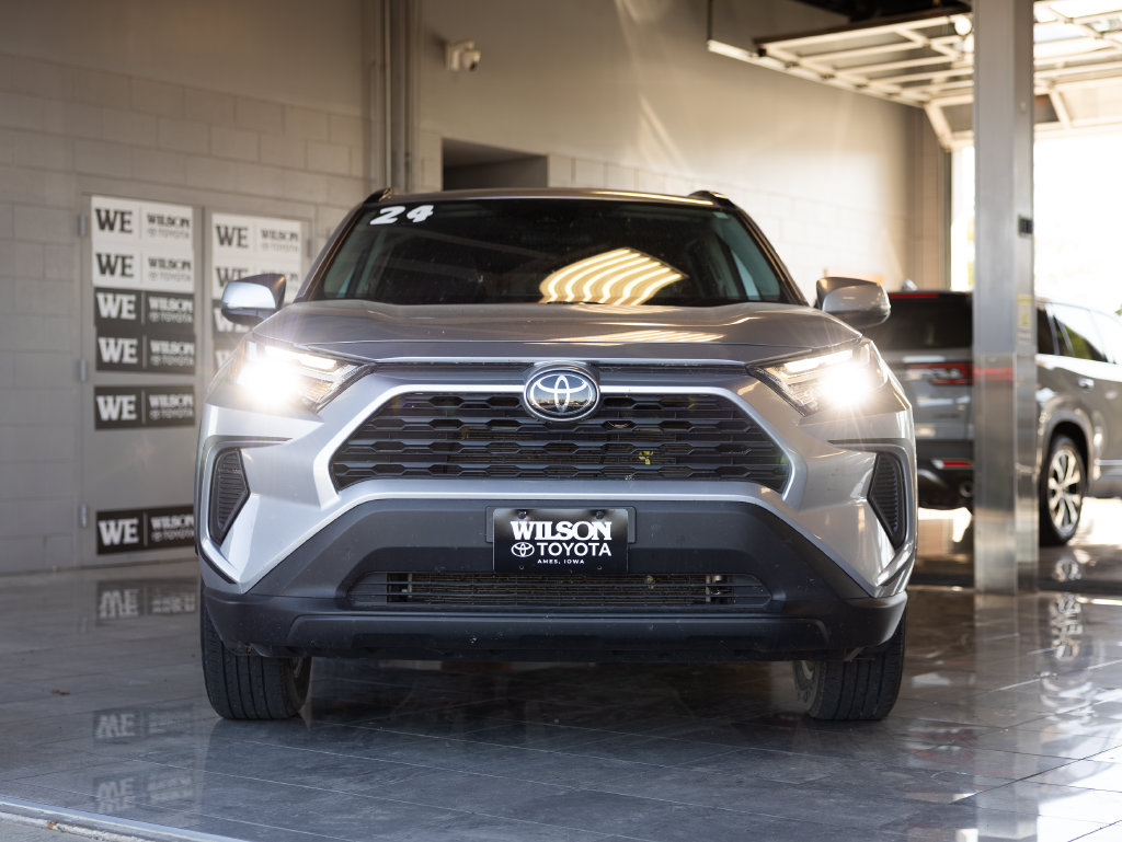 Used 2024 Toyota RAV4 XLE w/ Convenience Package AWD/4WD image 3