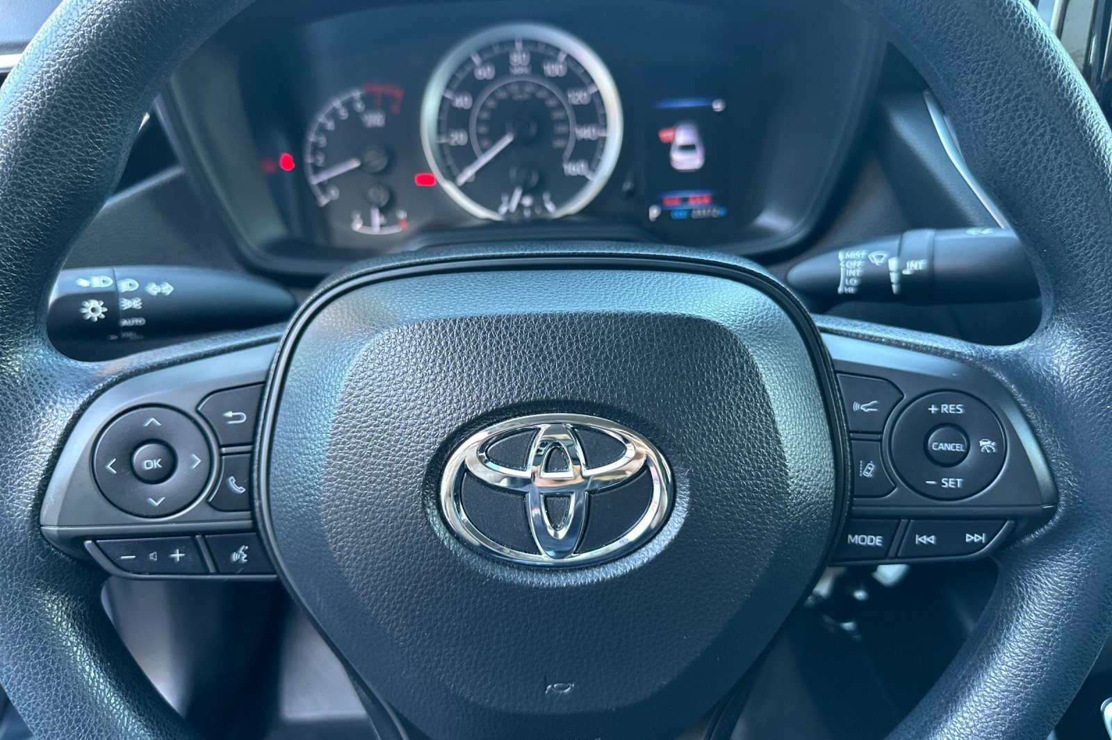 Certified 2021 Toyota Corolla LE w/ Carpet Mat Package (TMS) FWD image 20