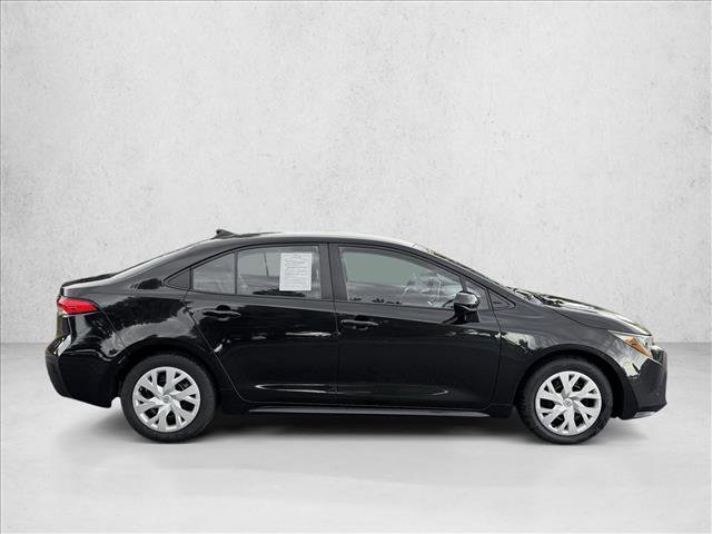 Used 2021 Toyota Corolla LE image 4