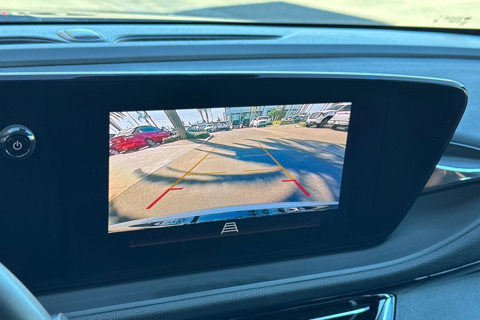 Certified 2025 Buick Envista Sport Touring w/ Convenience I Package FWD image 20