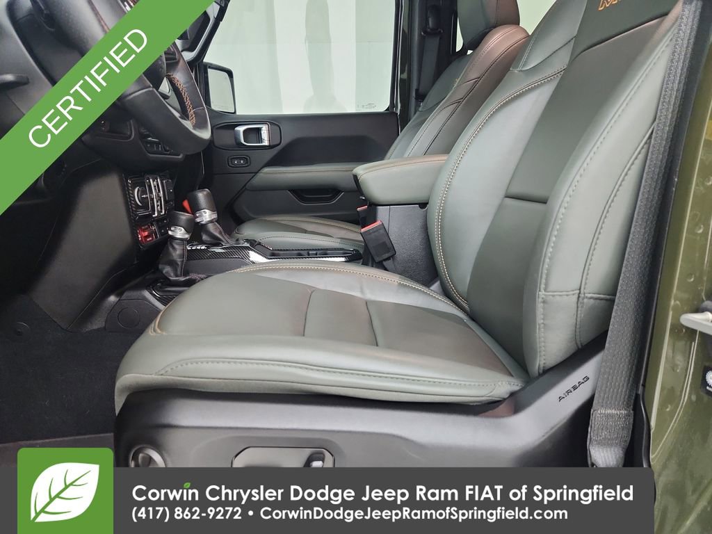Used 2024 Jeep Gladiator Mojave AWD/4WD image 19