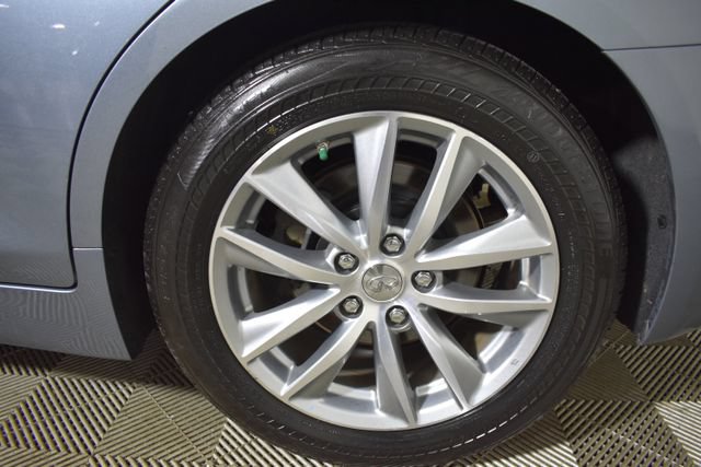 Used 2016 INFINITI Q50 Premium RWD image 39