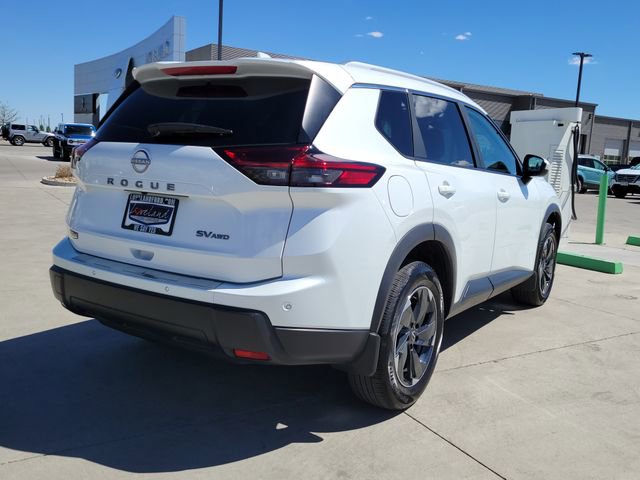 Used 2024 Nissan Rogue SV w/ SV Premium Package AWD/4WD image 3