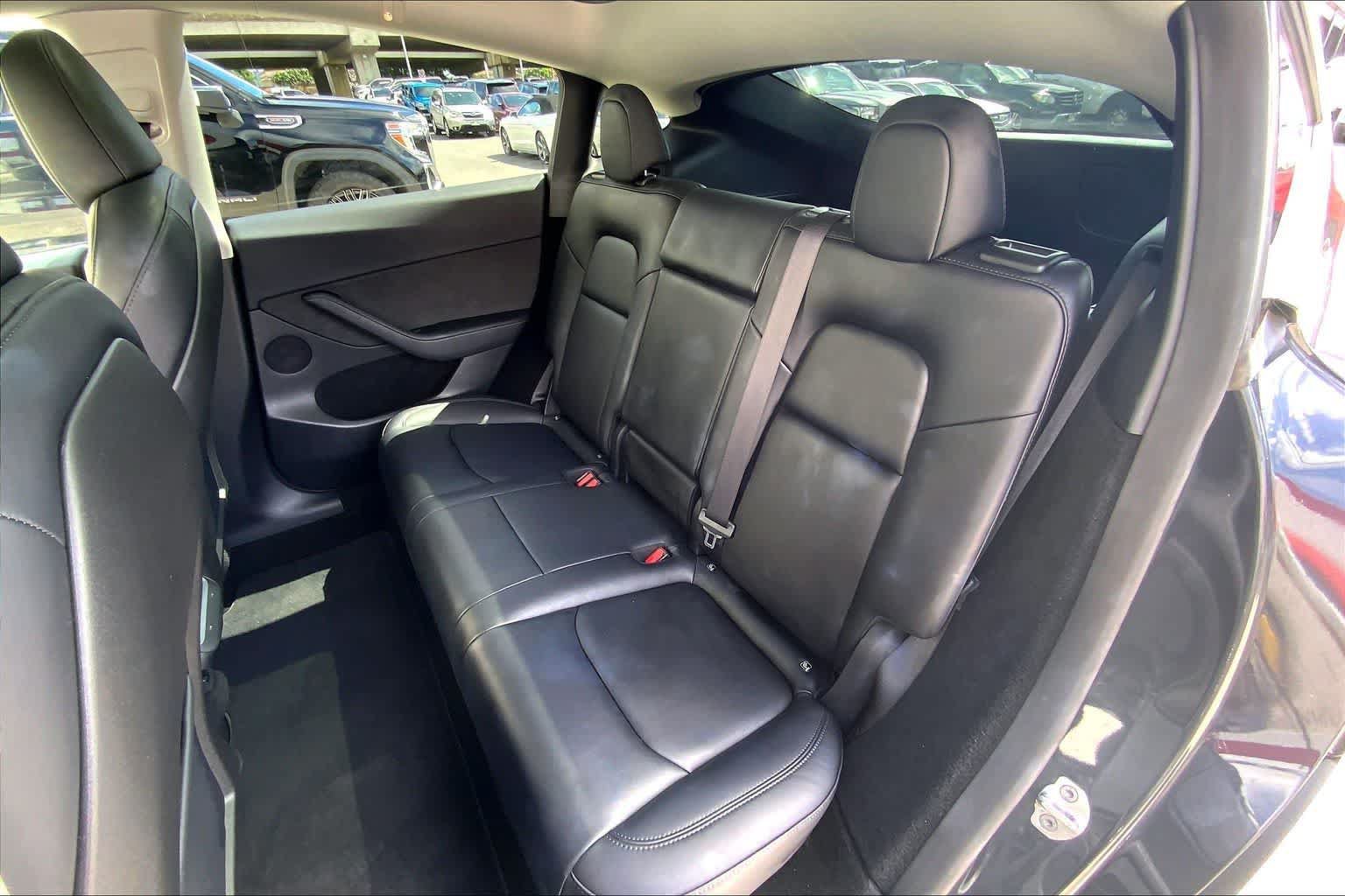 Used 2024 Tesla Model Y 2WD image 28