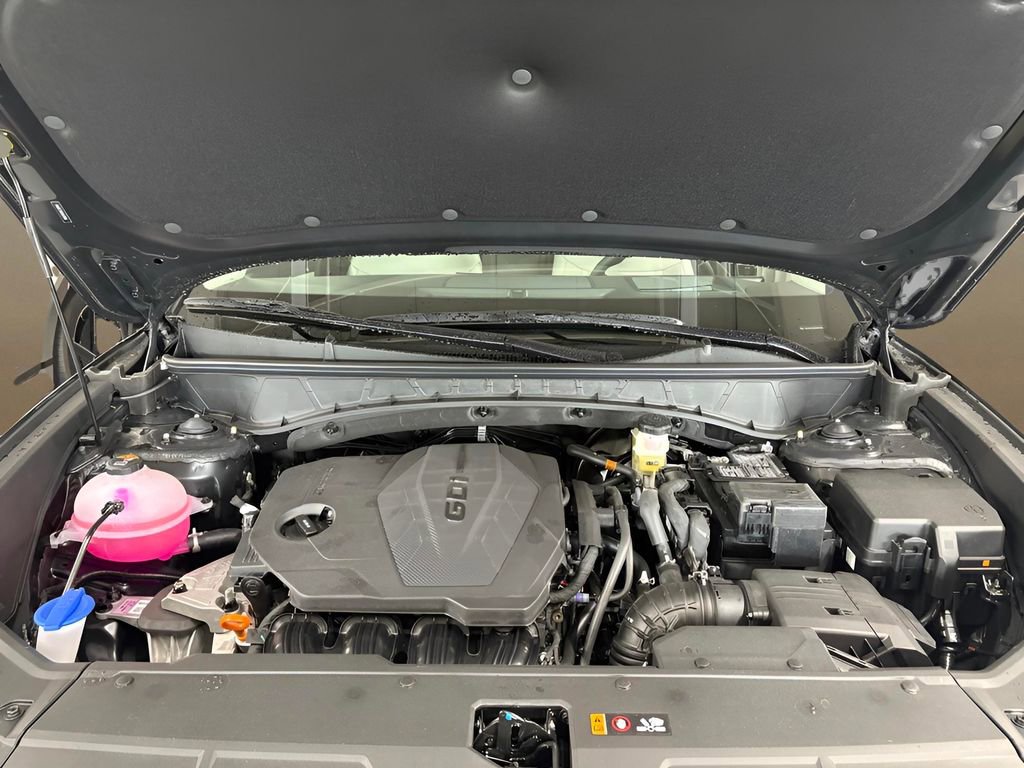 Certified 2025 Hyundai Tucson Limited AWD/4WD image 32