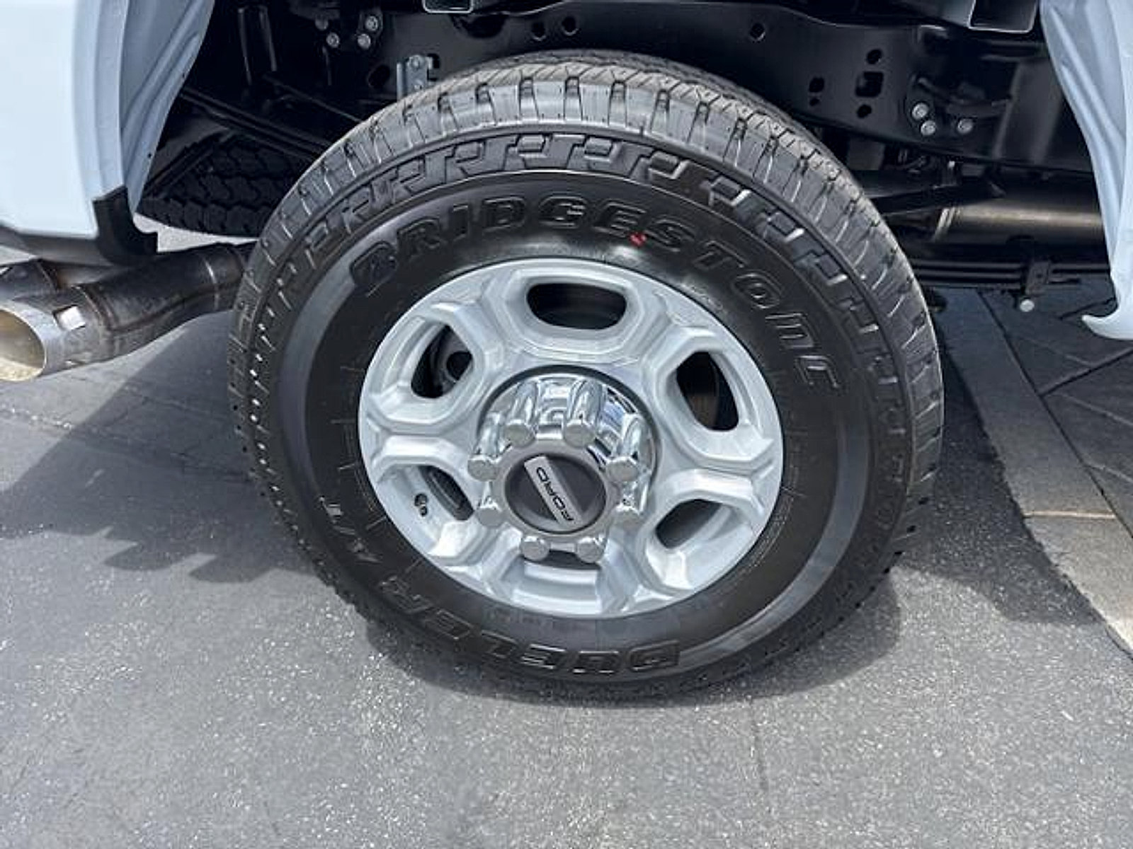 New 2026 Ford F350 XLT w/ FX4 Off-Road Package AWD/4WD image 4