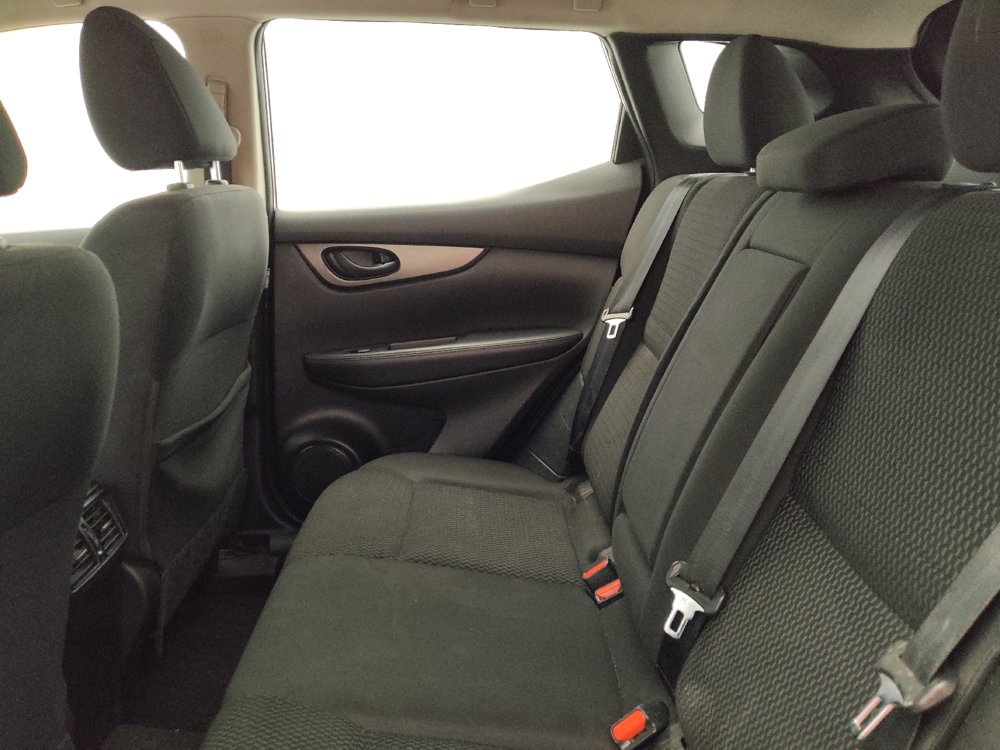 Used 2021 Nissan Rogue Sport S FWD image 18