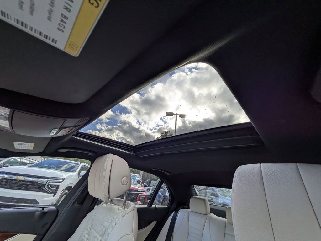 Used 2017 Mercedes-Benz E 300 image 19