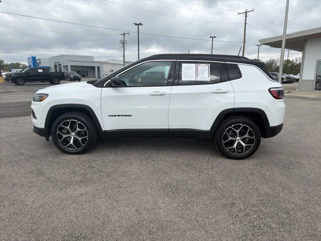 Used 2024 Jeep Compass Limited image 9