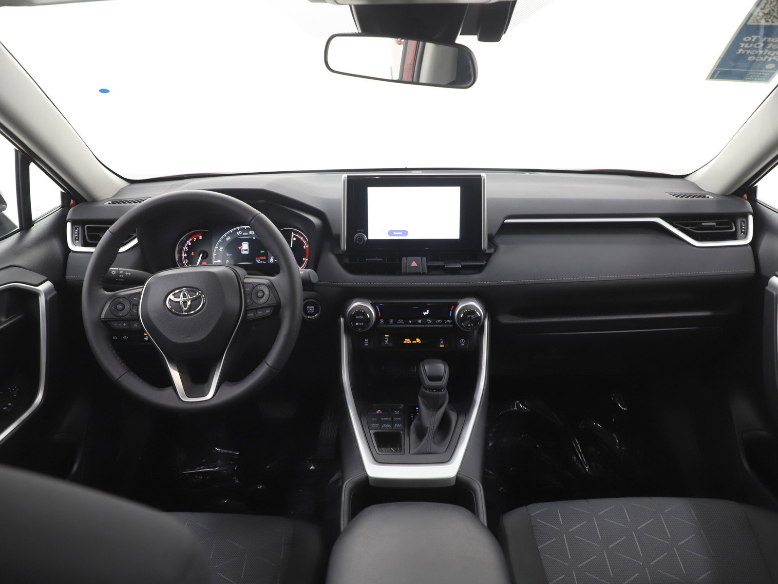 Used 2025 Toyota RAV4 XLE w/ Convenience Package AWD/4WD image 16
