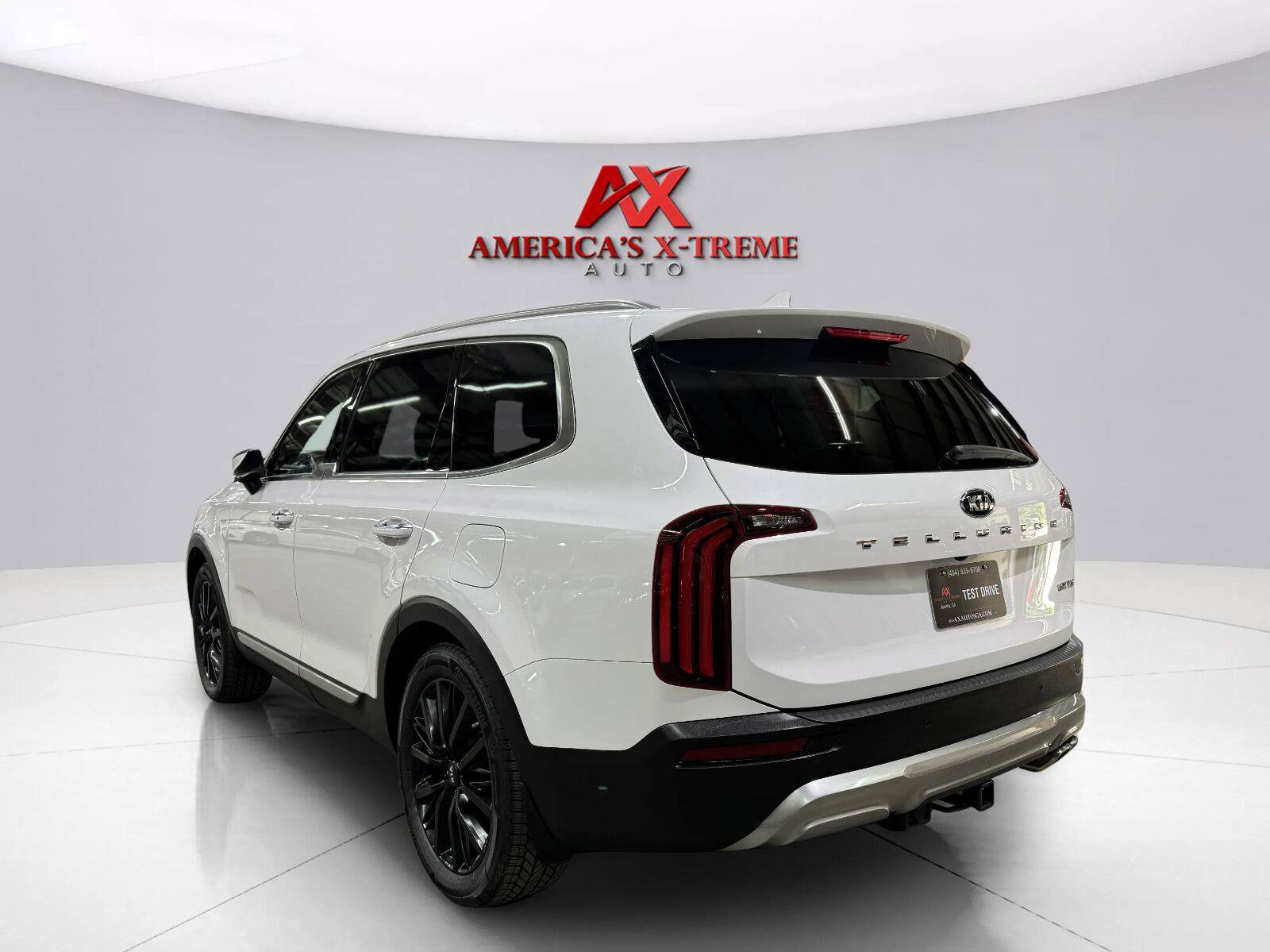 Used 2021 Kia Telluride SX w/ Towing Package FWD image 5
