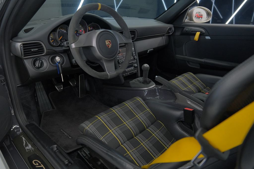 Used 2011 Porsche 911 GT3 RWD image 67