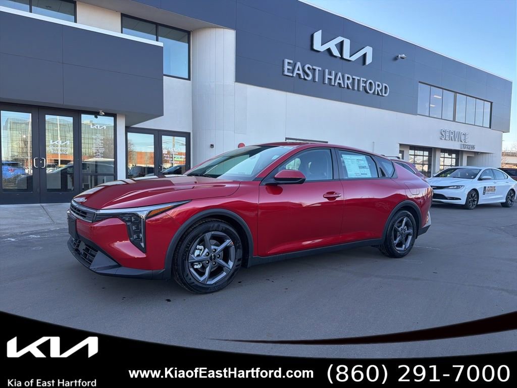 New 2025 Kia K4 LXS