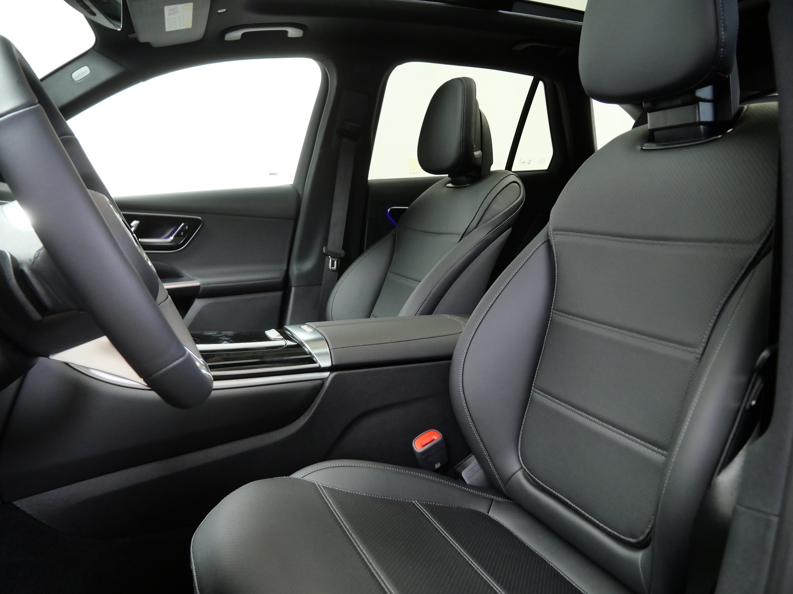 New 2026 Mercedes-Benz GLC 300 4MATIC image 18