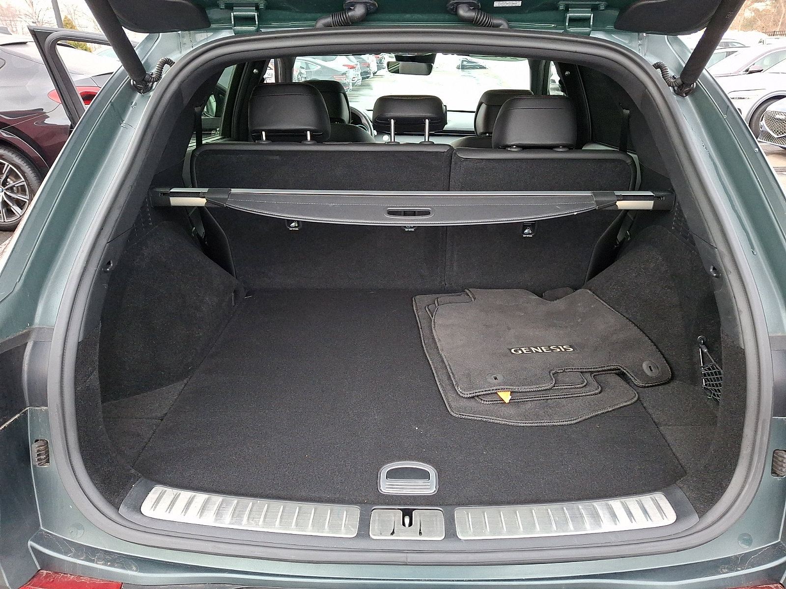 Certified 2023 Genesis GV70 2.5T w/ Sport Prestige Package image 30