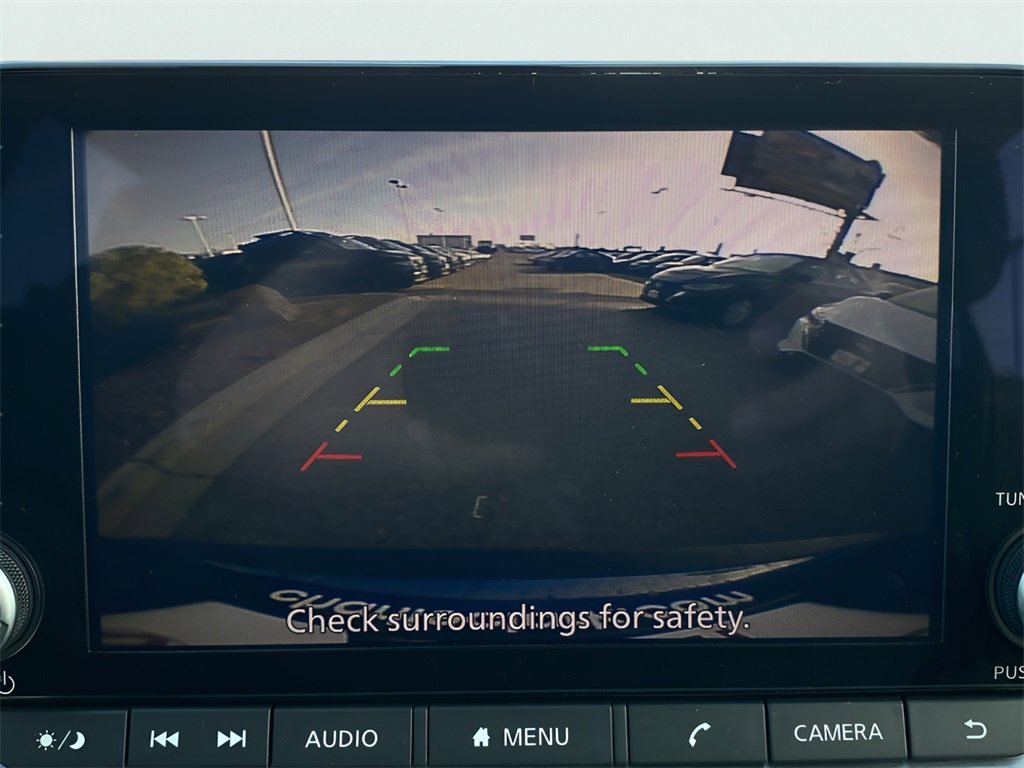 Used 2023 Nissan Rogue S image 12