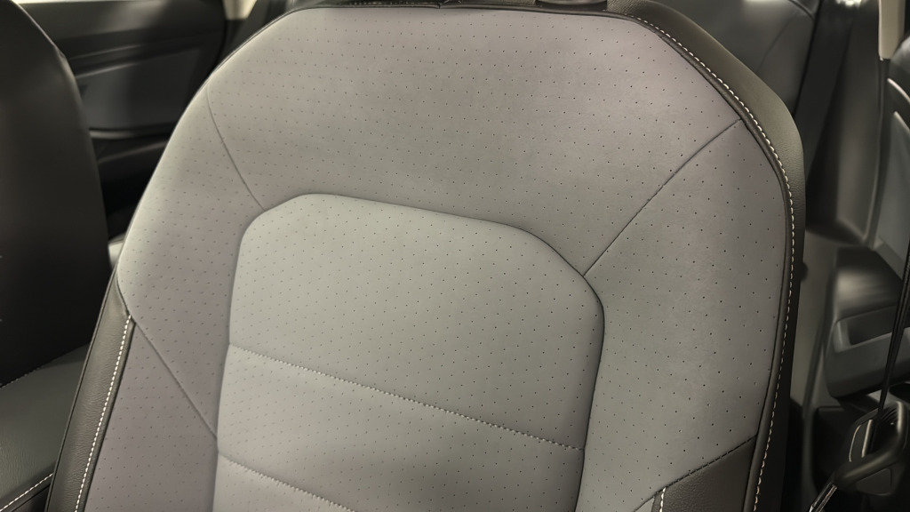 New 2026 Volkswagen Jetta SE FWD image 18