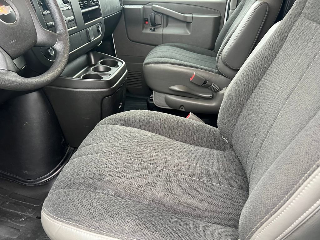 Used 2024 Chevrolet Express 2500 Work Van w/ Driver Convenience Package image 9