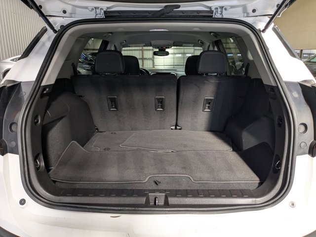 Used 2024 GMC Terrain SLE image 28