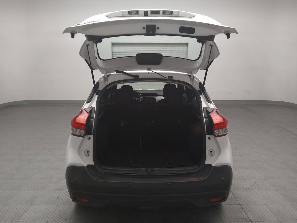 Used 2020 Nissan Kicks S FWD image 29