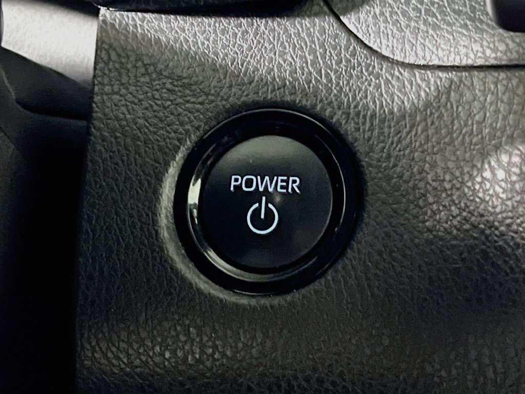 Used 2025 Toyota Camry SE FWD image 20