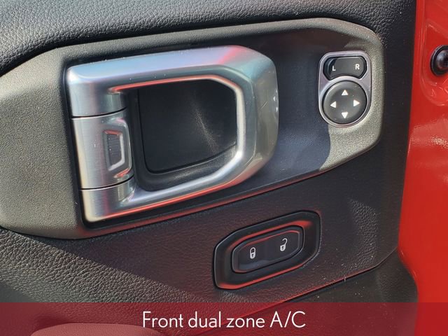 Used 2025 Jeep Wrangler Sahara w/ Safety Group AWD/4WD image 16