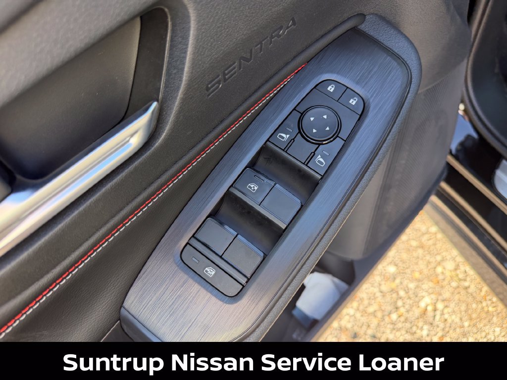 Certified 2027 Nissan Sentra SR w/ Floor Mat Package FWD image 11