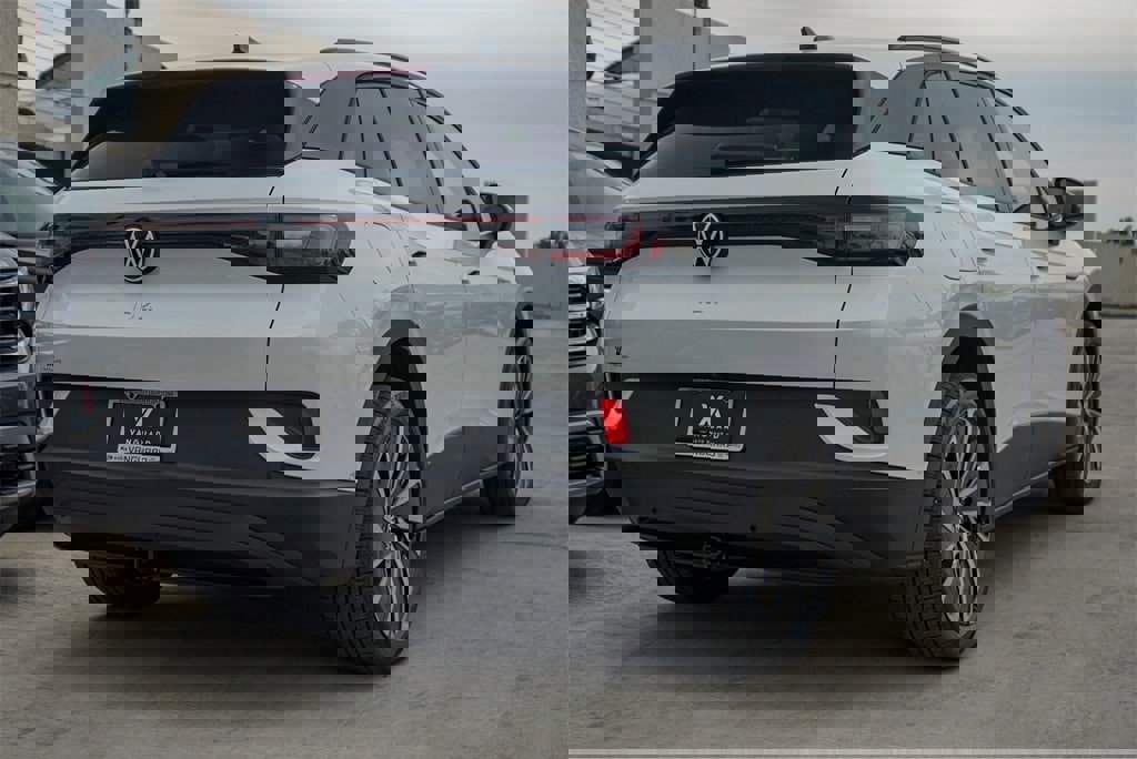 New 2025 Volkswagen ID.4 Pro image 8