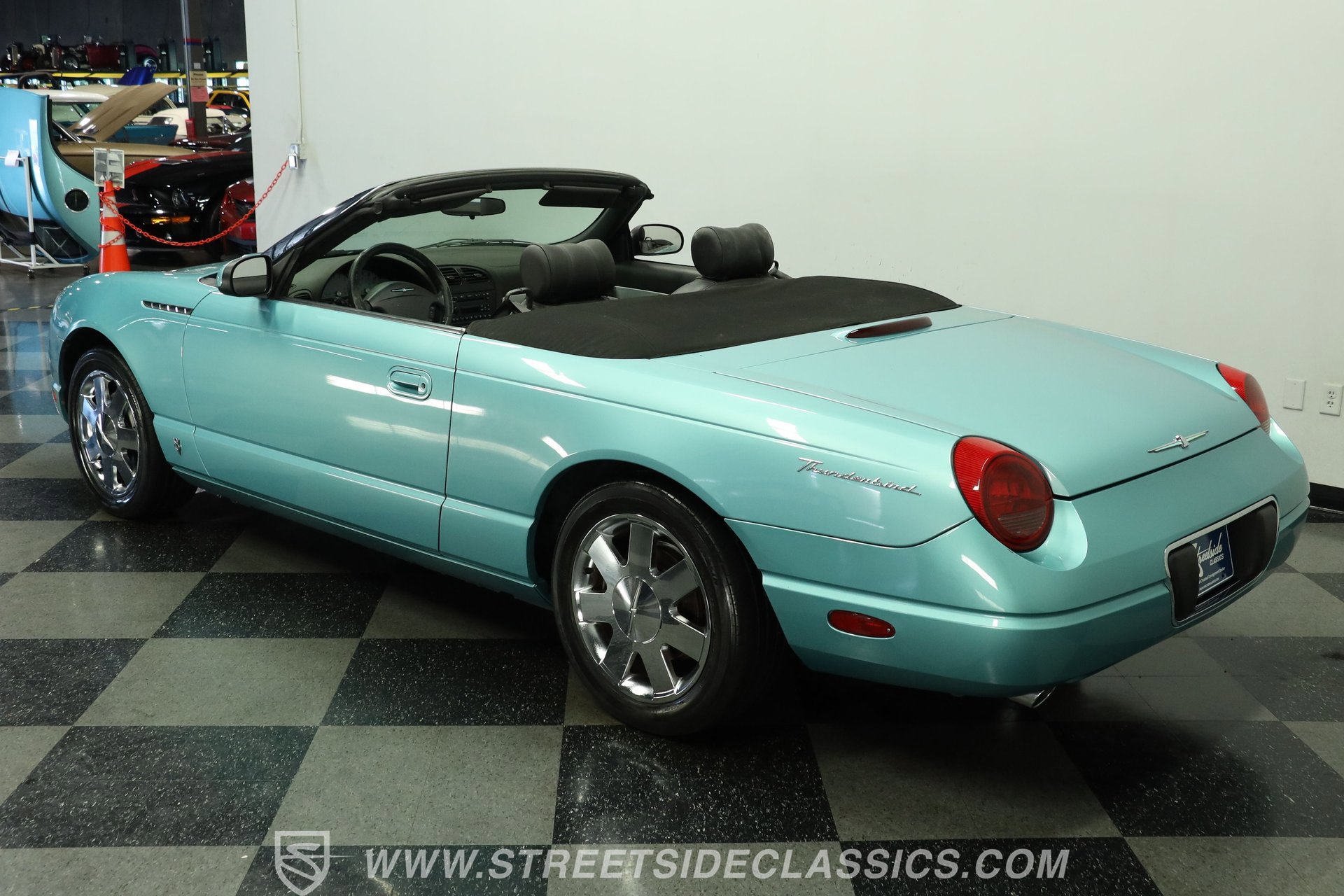 Used 2002 Ford Thunderbird RWD image 7