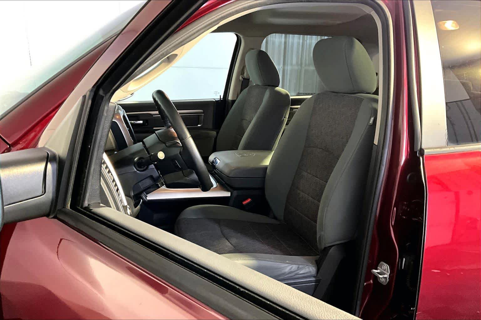 Used 2016 RAM 1500 Big Horn AWD/4WD image 9