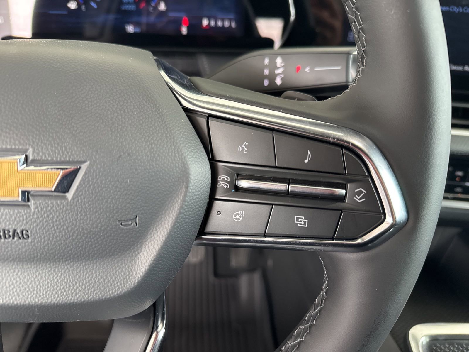 New 2026 Chevrolet Equinox LT w/ Convenience Package II image 23