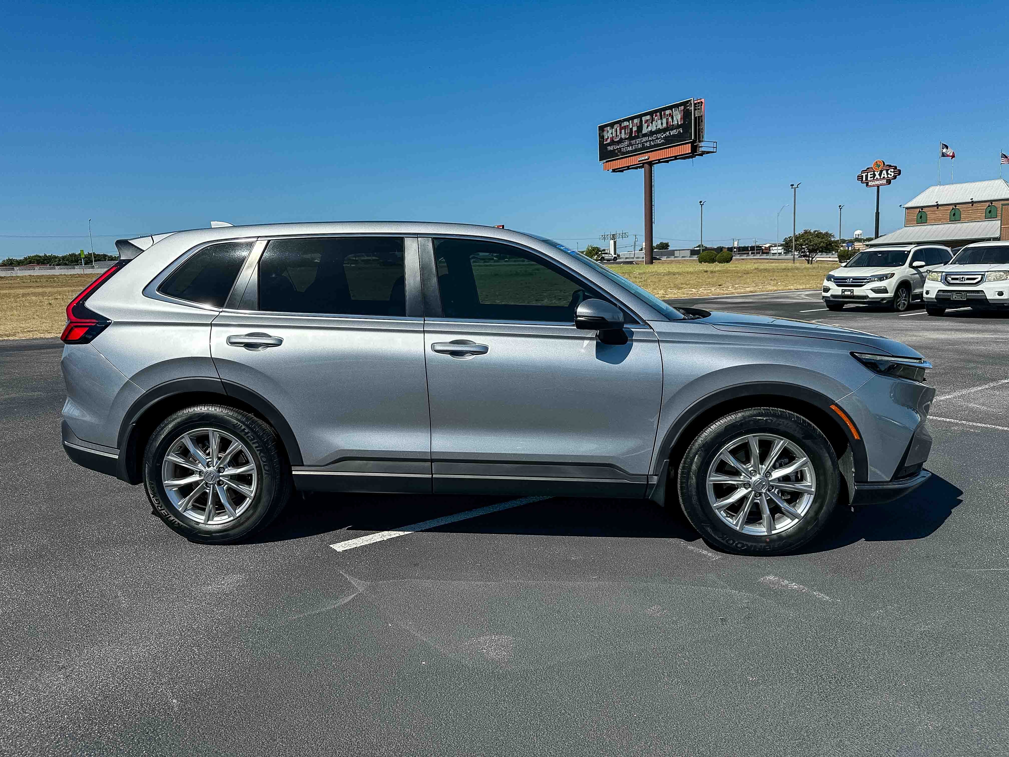Used 2023 Honda CR-V EX-L image 5
