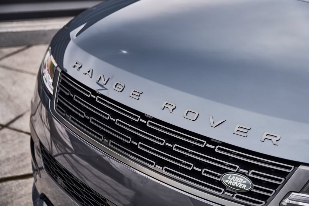 Used 2025 Land Rover Range Rover Sport Dynamic SE AWD/4WD image 7