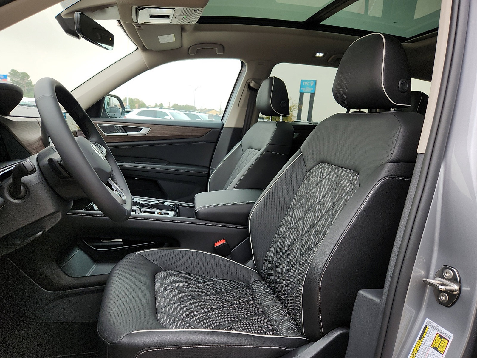 New 2026 Volkswagen Atlas SEL Premium R-Line image 13