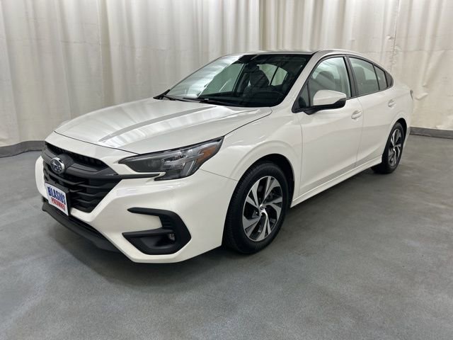 Used 2023 Subaru Legacy Premium AWD/4WD image 2