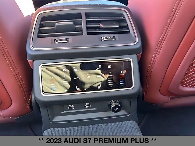 Used 2023 Audi S7 Premium Plus w/ Premium Plus Package AWD/4WD image 16